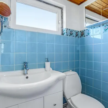 Stunning In With Kitchen *