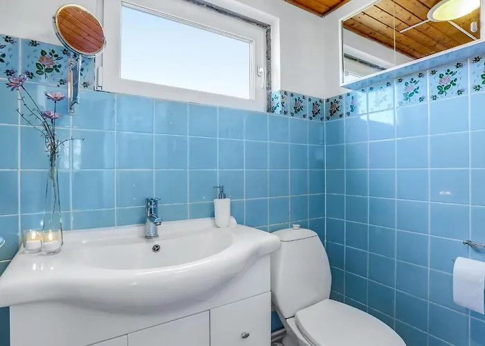 Stunning In With Kitchen *